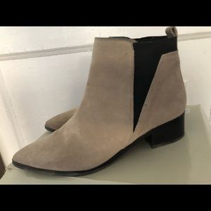 Marc Fisher Chelsea boots
